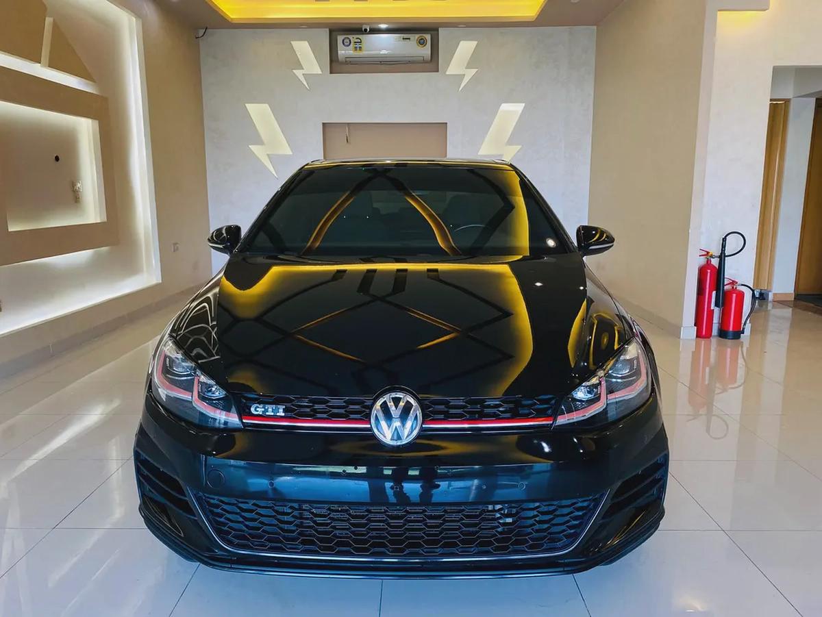 2019 Volkswagen Golf GTI - GCC Specs - Excellent Condition-0-0