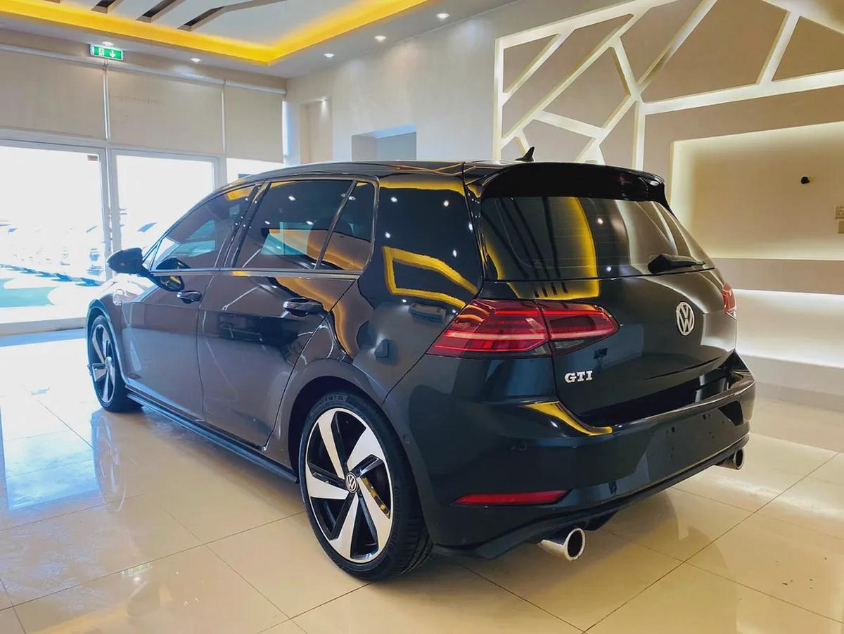 2019 Volkswagen Golf GTI - GCC Specs - Excellent Condition-9-9