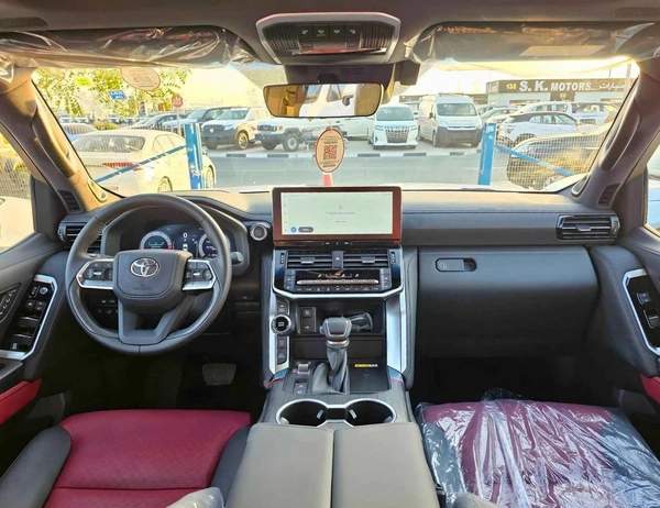 Toyota Land Cruiser VXR TWIN TURBO / 3.5L PETROL V6 4WD / 360* CAMERA / RADAR / DVD / HEADUP DISPLAY