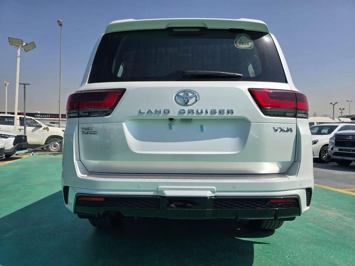 Toyota Land Cruiser 2026 Toyota Land Cruiser LC300 VXR 3.5L – White-6-6