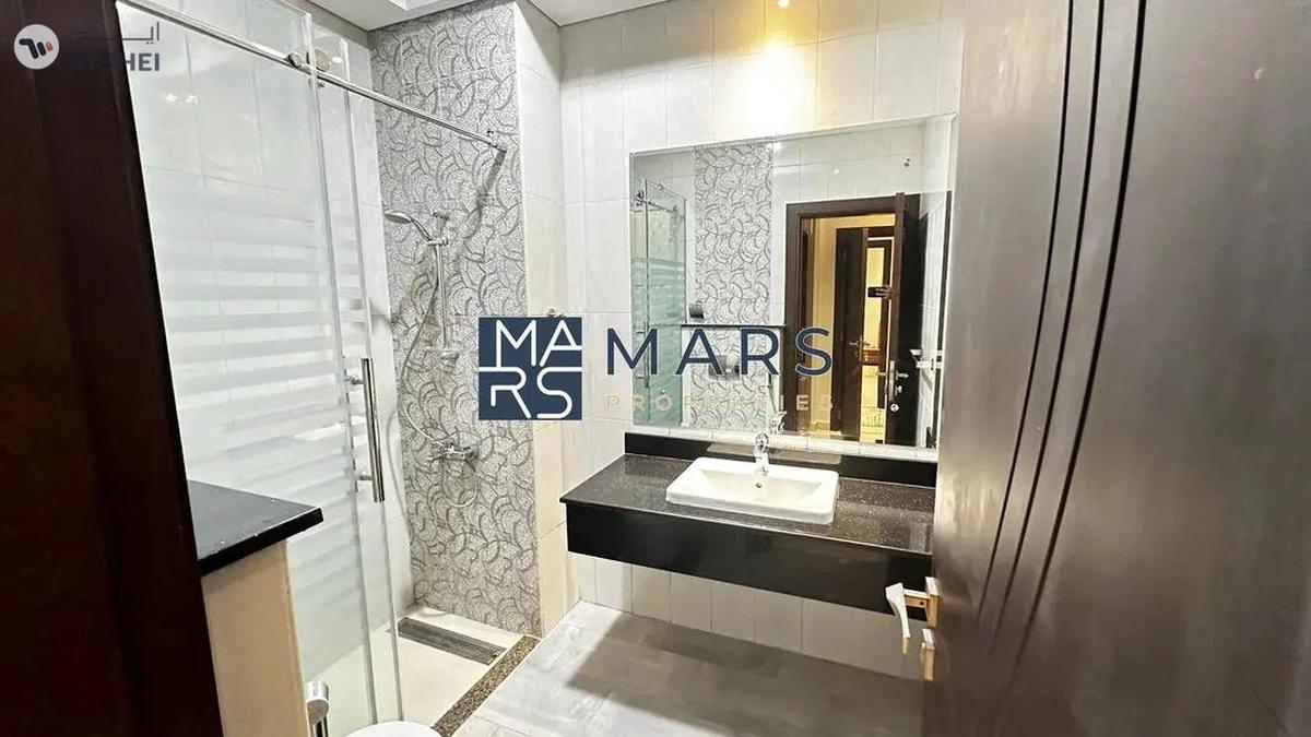 spacious 4 bedrooms villa is available for rent in Al tai Sharjah for 140,000 AED yearly-4-4