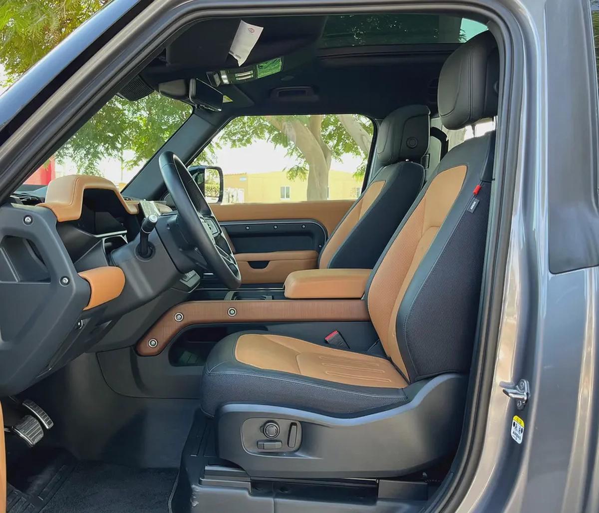 2023 Land Rover Defender X - GCC Specs - Pristine Condition-10-10