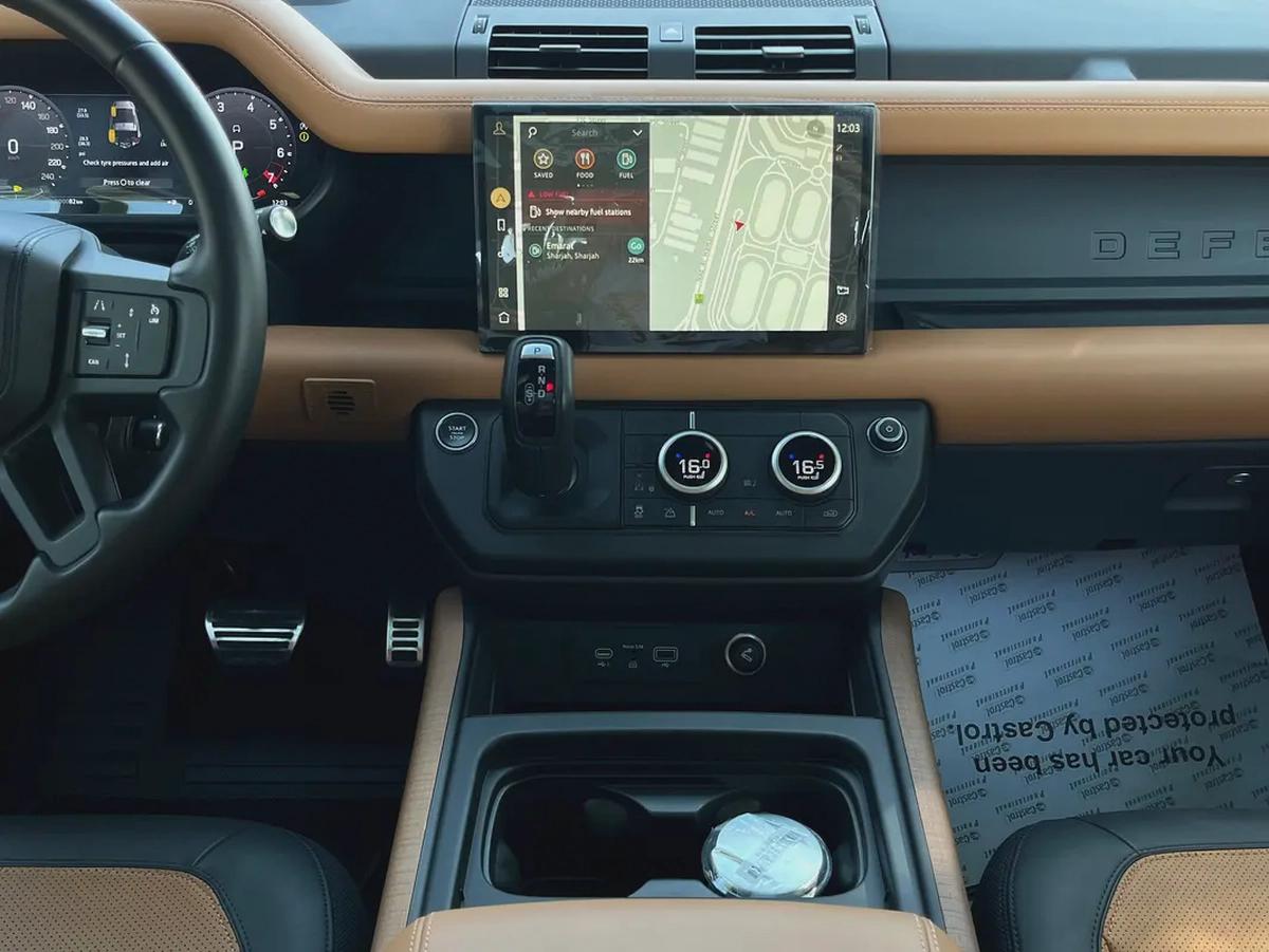 2023 Land Rover Defender X - GCC Specs - Pristine Condition-16-16