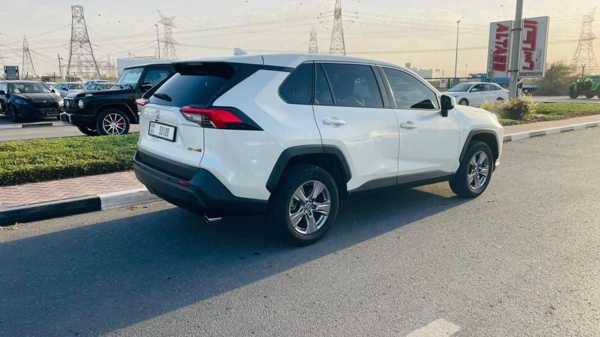 Toyota RAV4 2.5L (2WD) EX-0-0