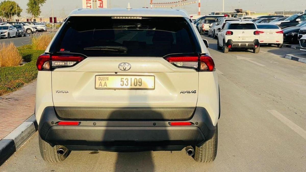 Toyota RAV4 2.5L (2WD) EX-10-10
