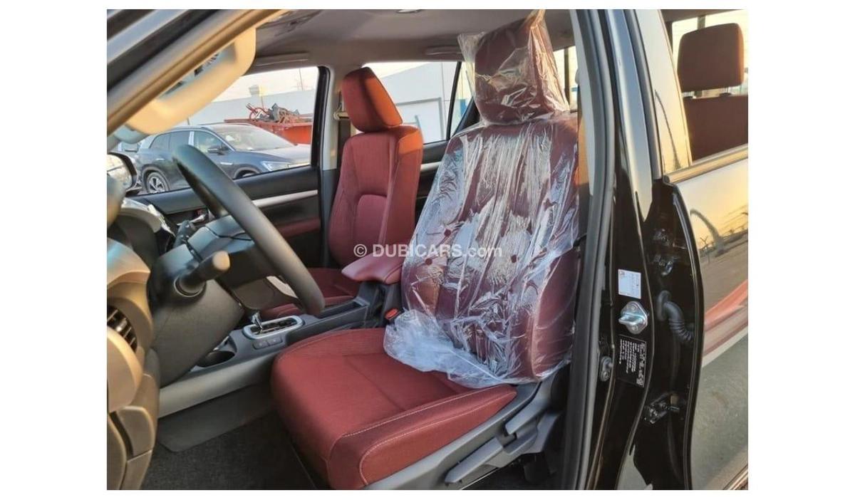 Toyota Hilux Toyota Hilux SR5 4.0L PETROL V6 A/T FULL OPTION 2023-6-6