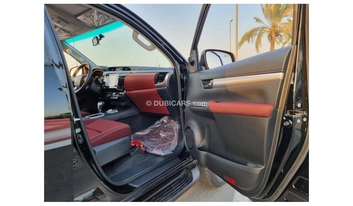 Toyota Hilux Toyota Hilux SR5 4.0L PETROL V6 A/T FULL OPTION 2023-7-7