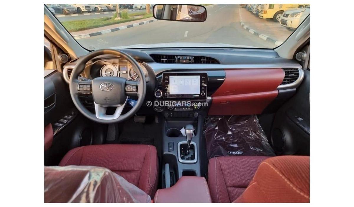 Toyota Hilux Toyota Hilux SR5 4.0L PETROL V6 A/T FULL OPTION 2023-8-8