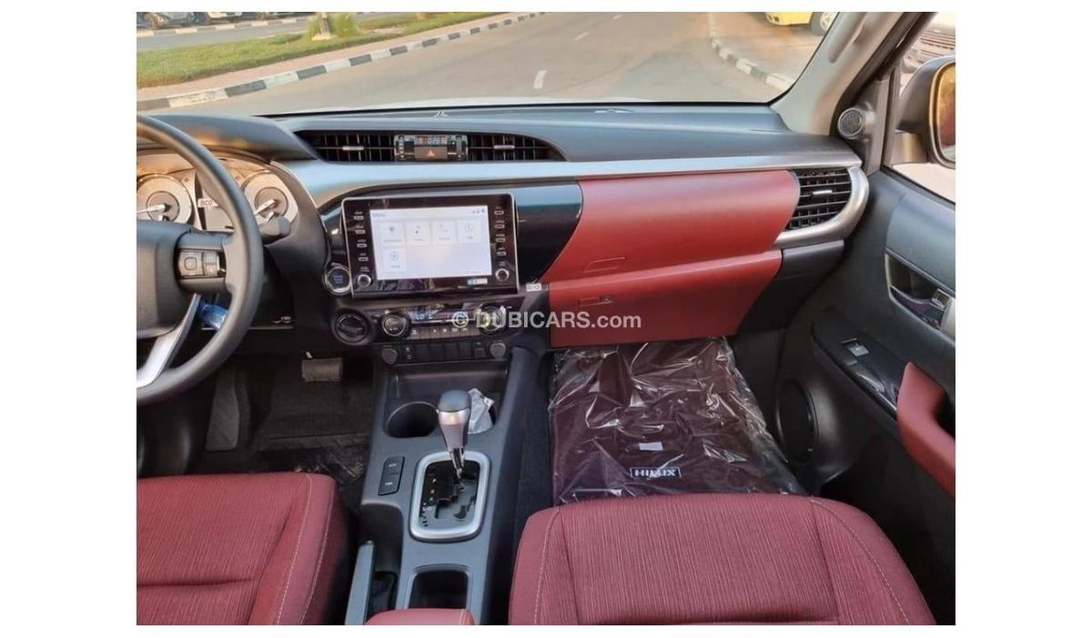 Toyota Hilux Toyota Hilux SR5 4.0L PETROL V6 A/T FULL OPTION 2023-11-11