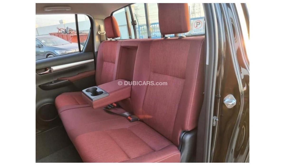 Toyota Hilux Toyota Hilux SR5 4.0L PETROL V6 A/T FULL OPTION 2023-12-12