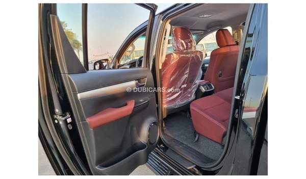 Toyota Hilux Toyota Hilux SR5 4.0L PETROL V6 A/T FULL OPTION 2023