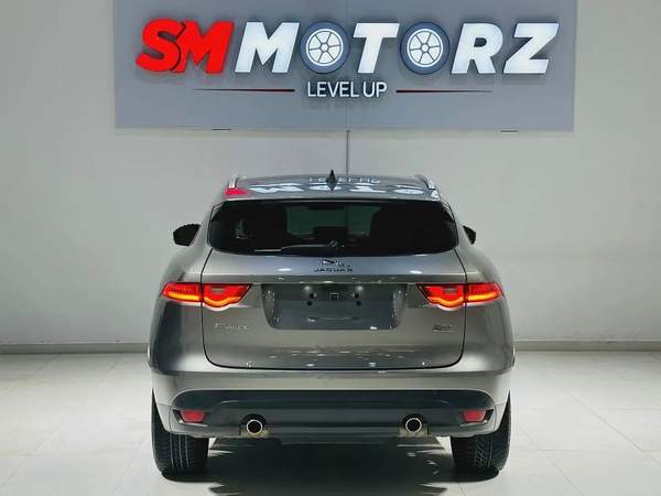 2018 JAGUAR F PACE MINT CONDITION WITHOUT ACCIDENT CLEAN CAR