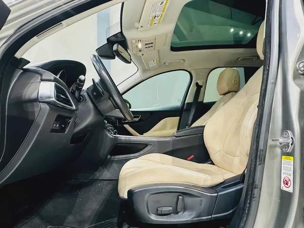 2018 JAGUAR F PACE MINT CONDITION WITHOUT ACCIDENT CLEAN CAR