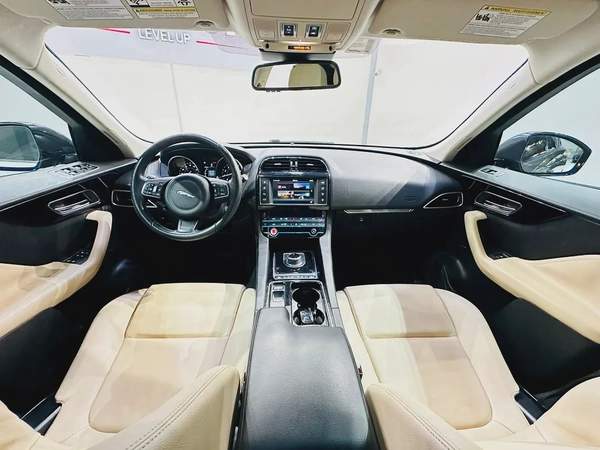 2018 JAGUAR F PACE MINT CONDITION WITHOUT ACCIDENT CLEAN CAR
