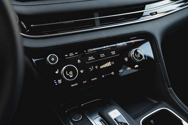 Infiniti QX60 Sensory 2025 Brand New 0kms 3.5L V6 GCC