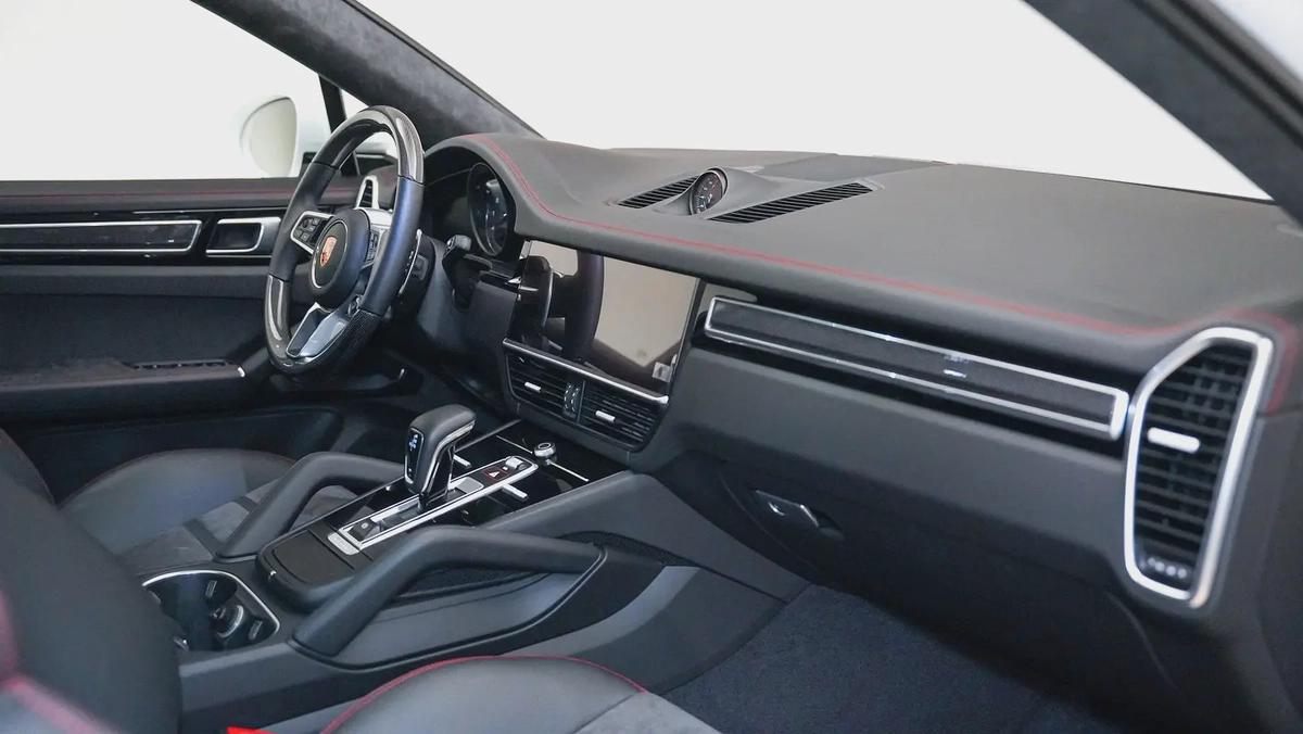 Special Offer | AED 6,257 PM | Up to 3 Years Unlimited Warranty | Cayenne Coupe GTS-5-5