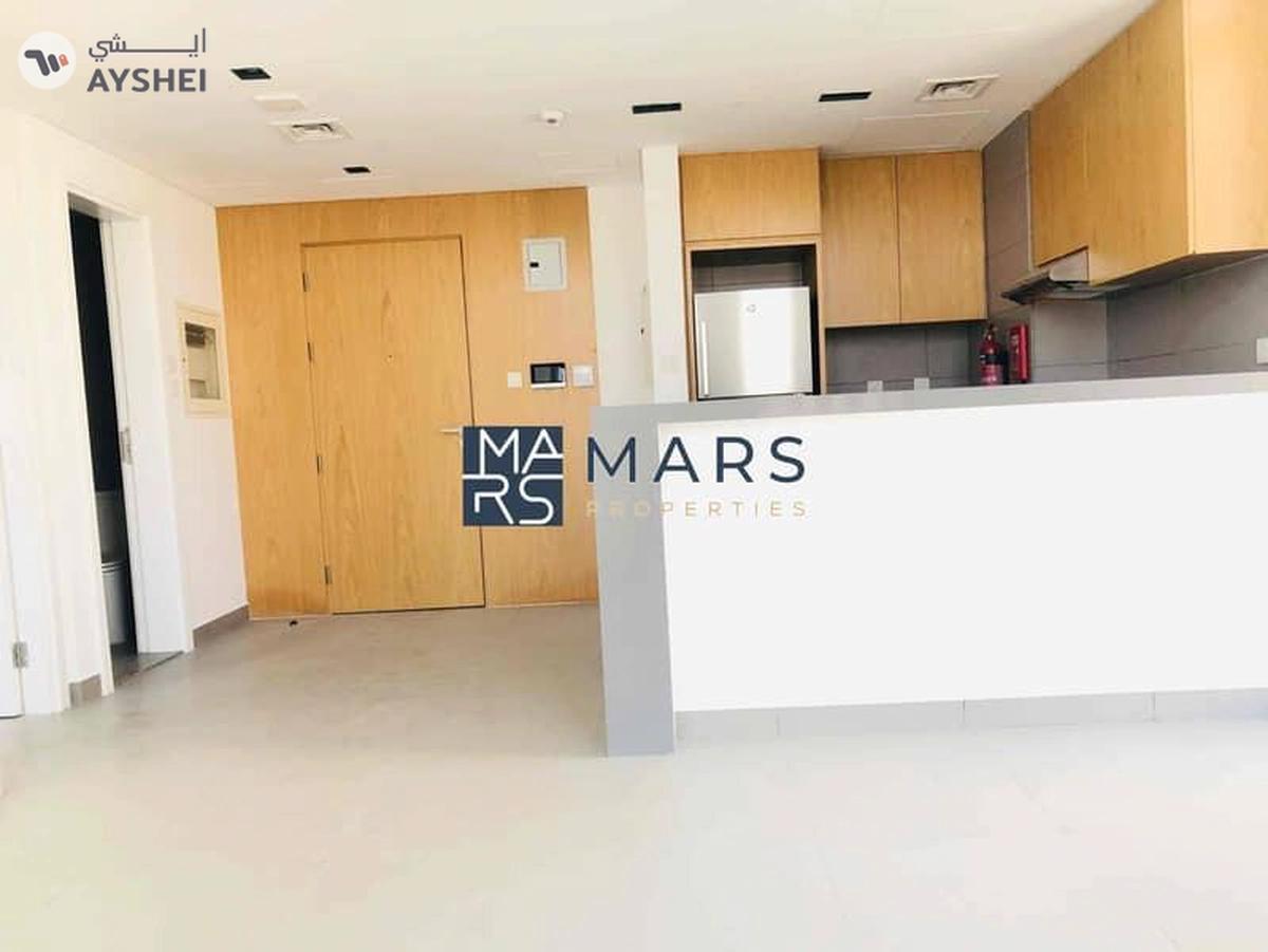 Pool View | Top Floor | kitchen Appliances-13-13