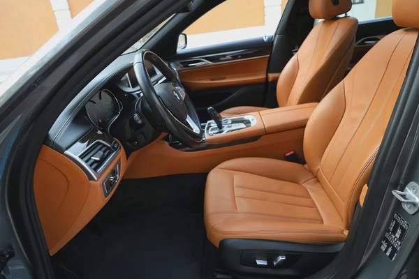 BMW 7 SERIES-730LI-2019-112000KM-GCC SPECS-EXCELLENT CONDITION