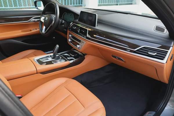 BMW 7 SERIES-730LI-2019-112000KM-GCC SPECS-EXCELLENT CONDITION