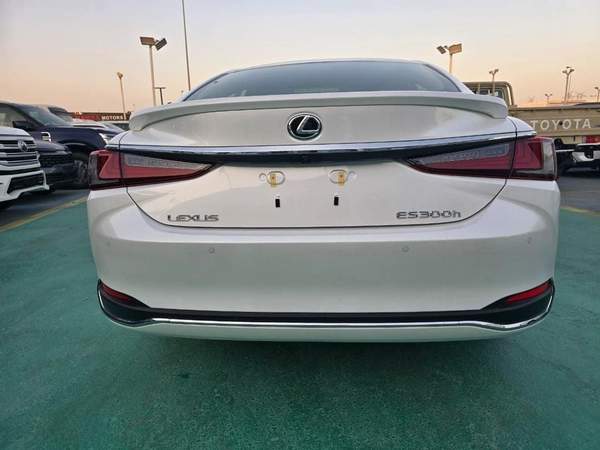 Lexus ES300h