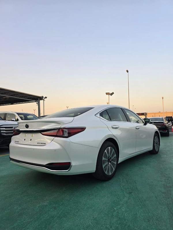 Lexus ES300h
