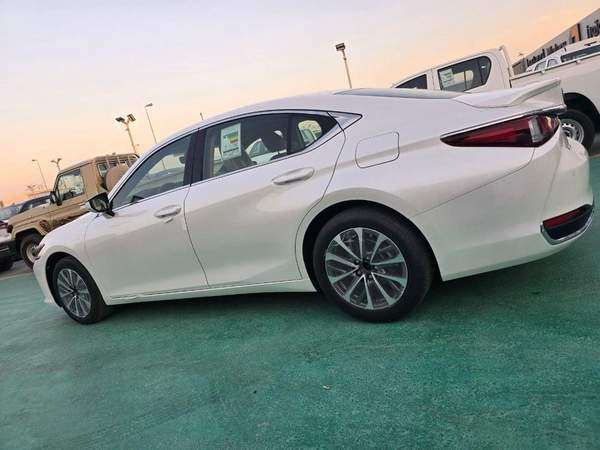 Lexus ES300h