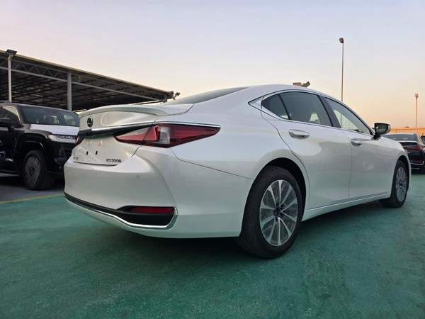 Lexus ES300h