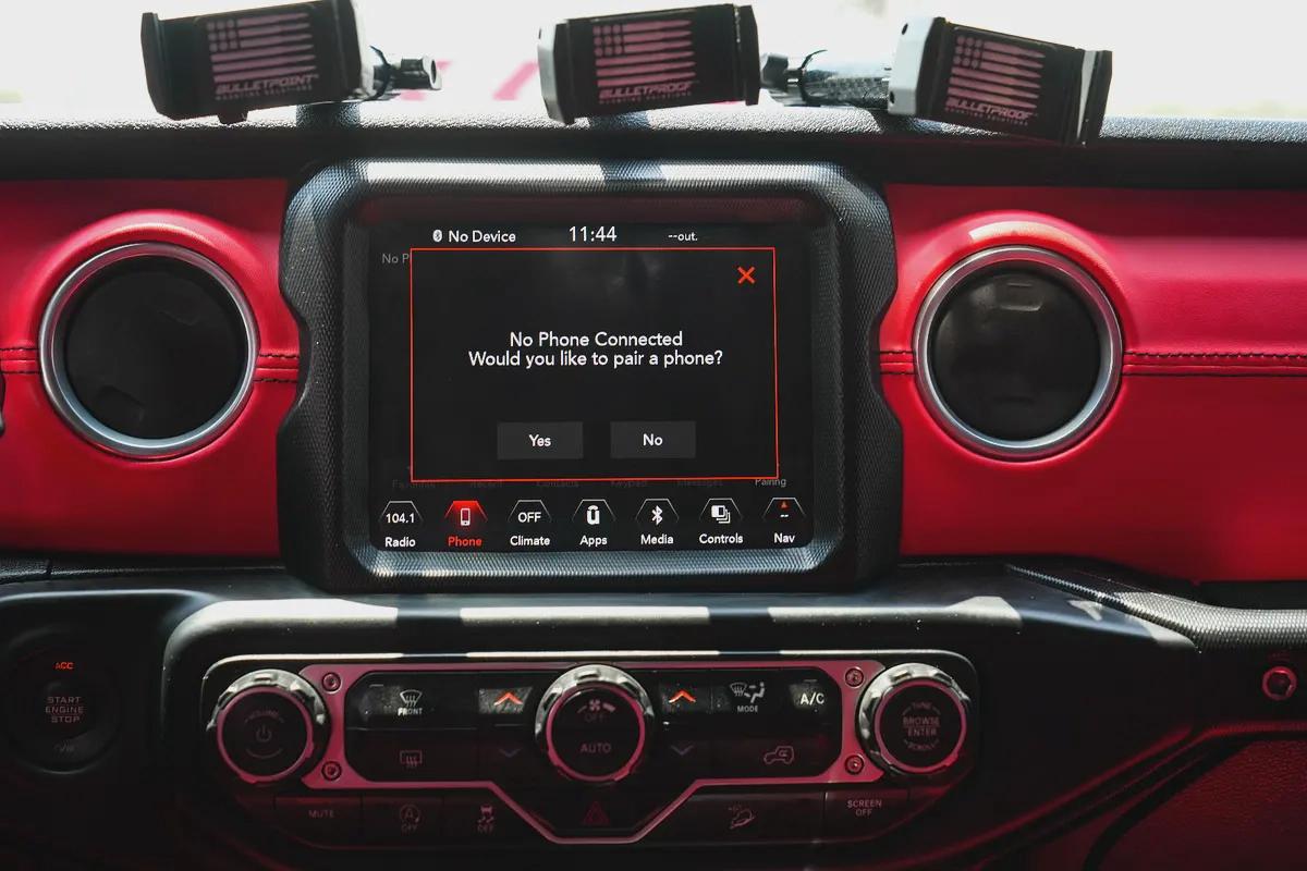 JEEP WRANGLER UNLIMITED RUBICON 2020!! CANADIAN SPECS!! LOW MILEAGE-6-6
