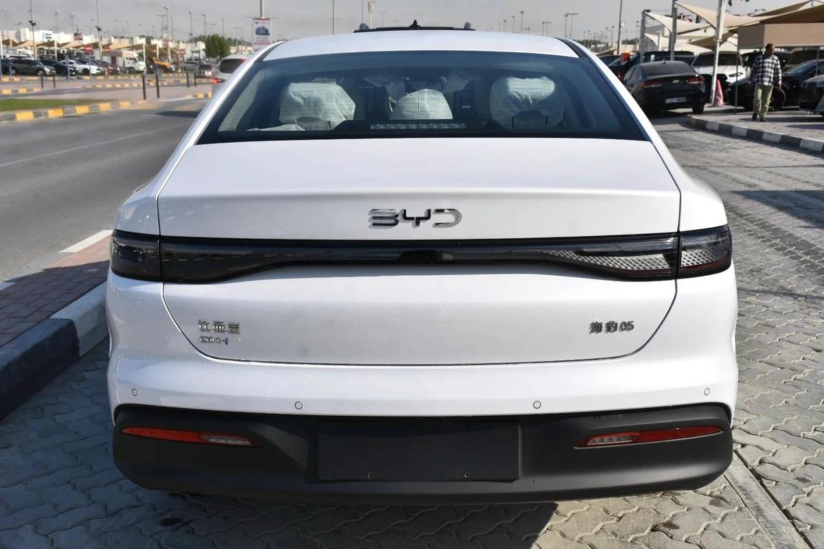 BYD SEAL 05 2025 | WHITE-12-12