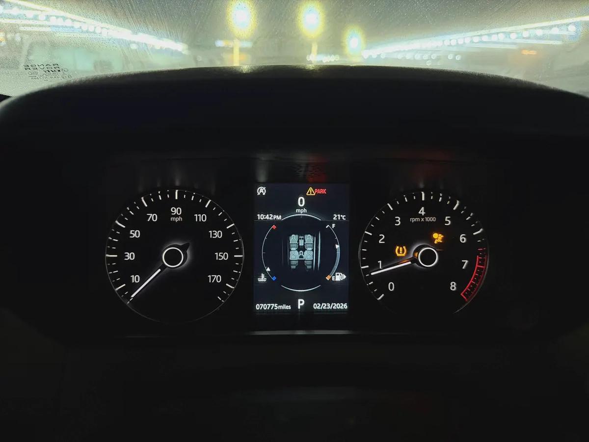 LAND ROVER RANGE ROVER VELAR V4 2.0-15-15