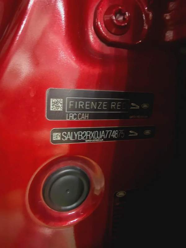 LAND ROVER RANGE ROVER VELAR V4 2.0