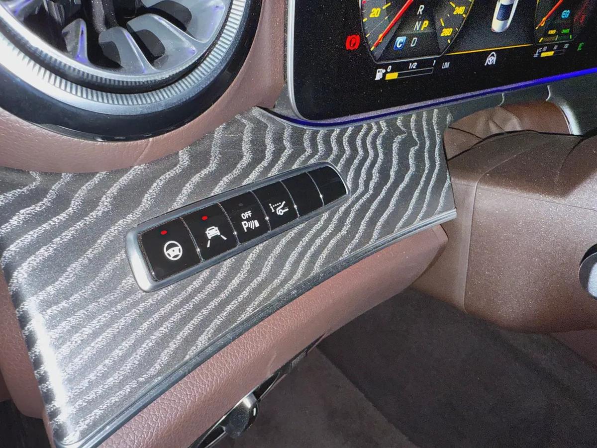 Mercedes CLS 450 4 Matic-3-3