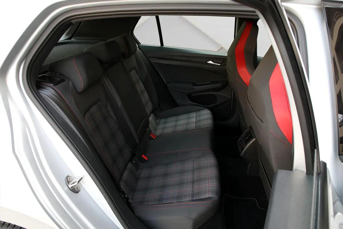 VOLKSWAGEN GOLF GTI - 2022 - GCC - FULLY LOADED - AMAZING CONDITION-4-4