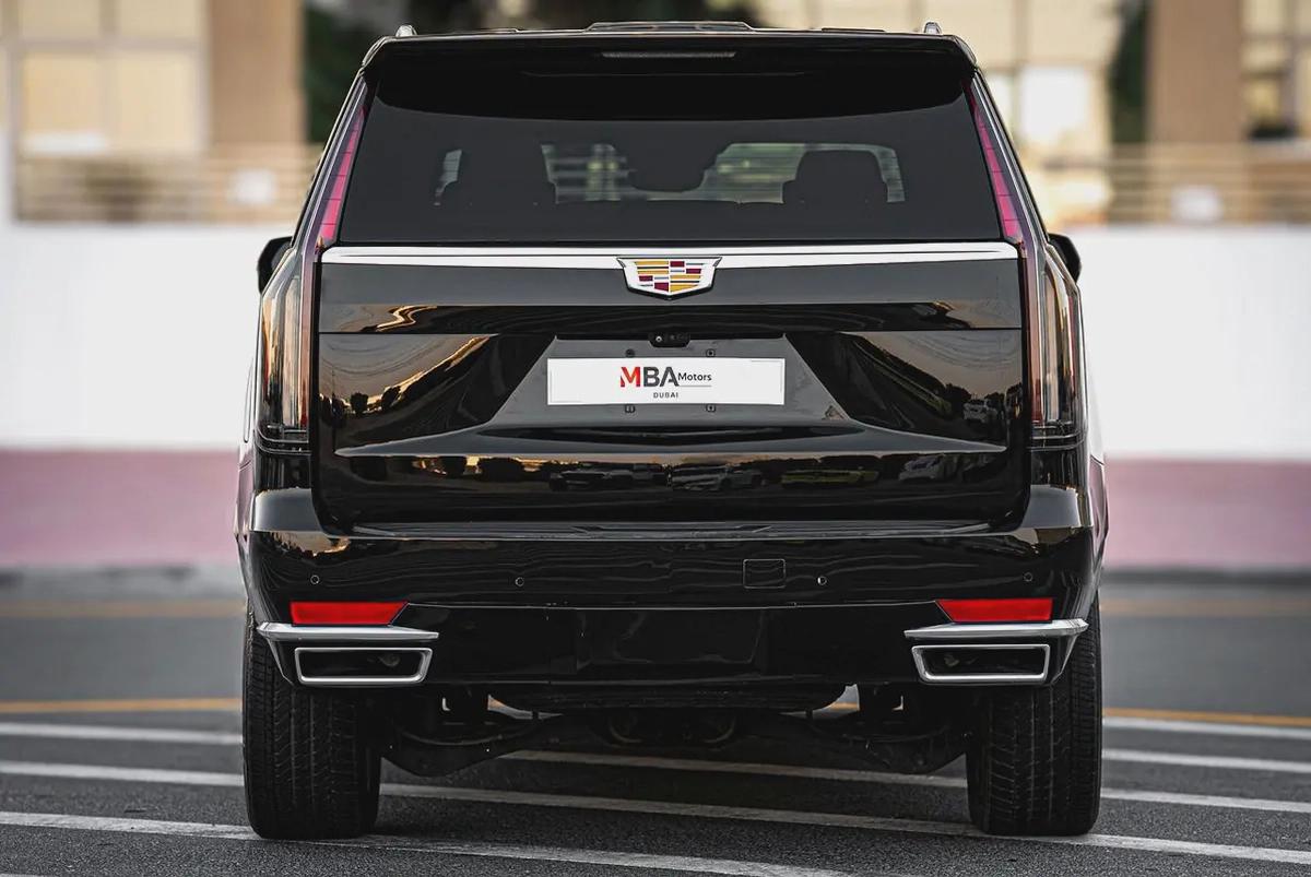 2022 | Cadillac Escalade Premium | Captain Seats | Warranty | Low Mileage-4-4