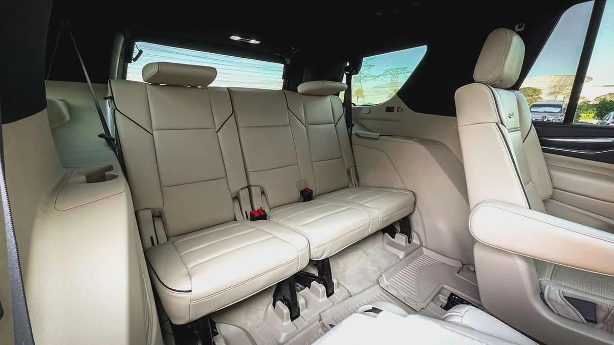 2022 | Cadillac Escalade Premium | Captain Seats | Warranty | Low Mileage-10-10