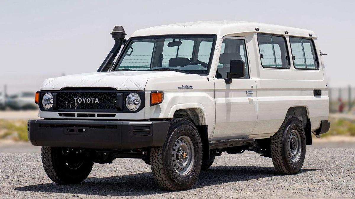 Toyota Land Cruiser 70 2.8 AT-0-0