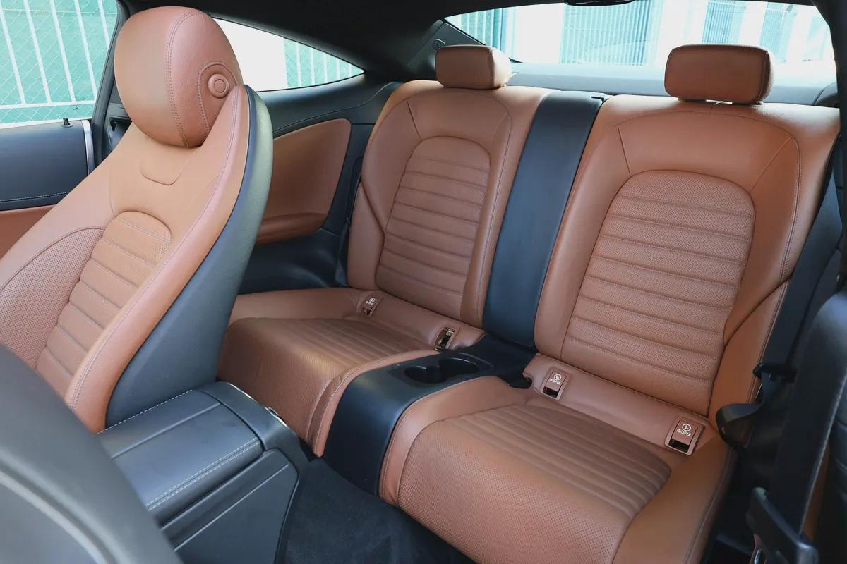 MERCEDES-BENZ C200-COUPE -2017-136000KM-GCC SPECS-17-17