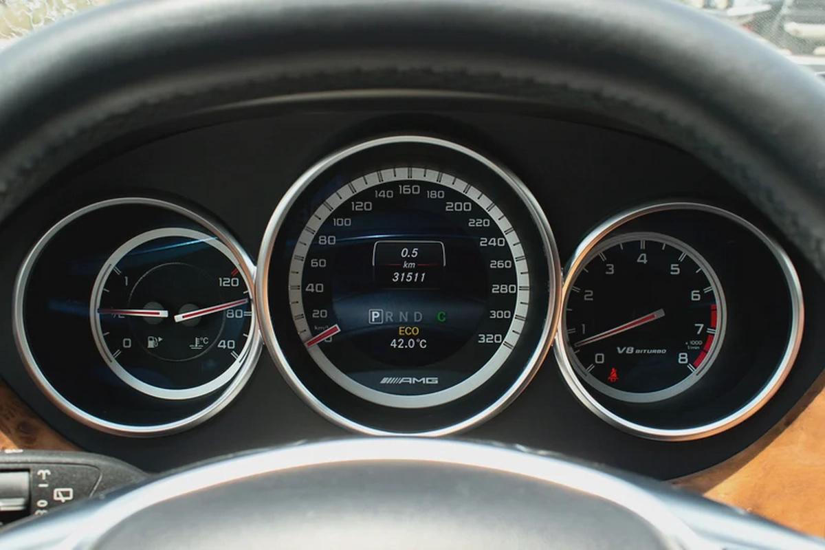 2013 - BENZ CLS63 SHOOTING BRAKE - BRAND NEW CONDITION - ONLY 31,000 KM-8-8