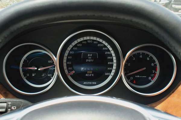 2013 - BENZ CLS63 SHOOTING BRAKE - BRAND NEW CONDITION - ONLY 31,000 KM
