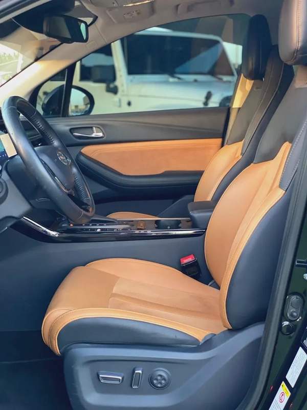 (2023) JAC// GS4 //GCC//FULL OPTION//LOW MILLAGE//EXCELLENT CONDITION//