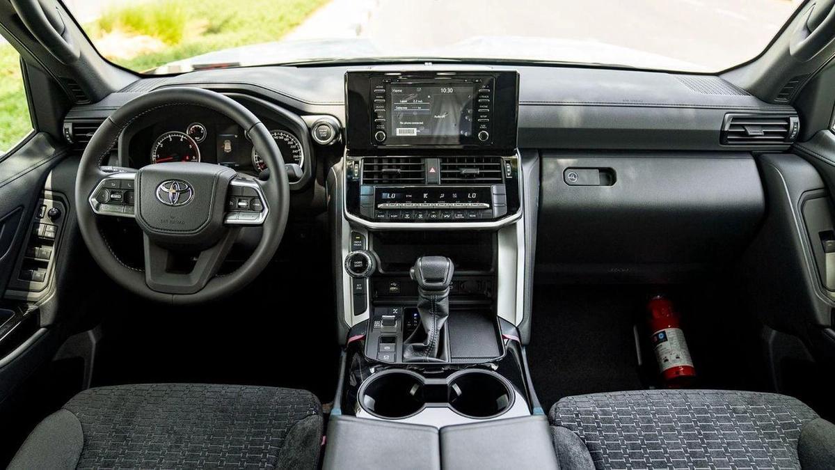 Toyota Land Cruiser LC GXR 3.3D\(LHD) TOYOTA LAND CRUISER LC300 GXR 3.3D AT MY2025 – BLACK-10-10
