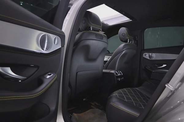 GLC 63 S - EDITION 1 - GCC - clean title - FULL CARBON PACKAGE - FULLY LOADED + warranty