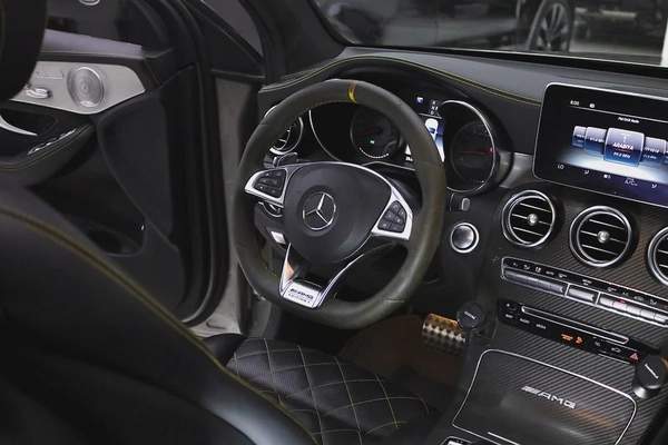 GLC 63 S - EDITION 1 - GCC - clean title - FULL CARBON PACKAGE - FULLY LOADED + warranty