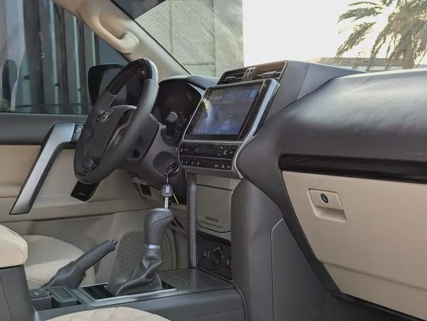 TOYOTA PRADO 2023 GCC V4 2.7L ACCIDENT FREE IN EXCELLENT CONDITION