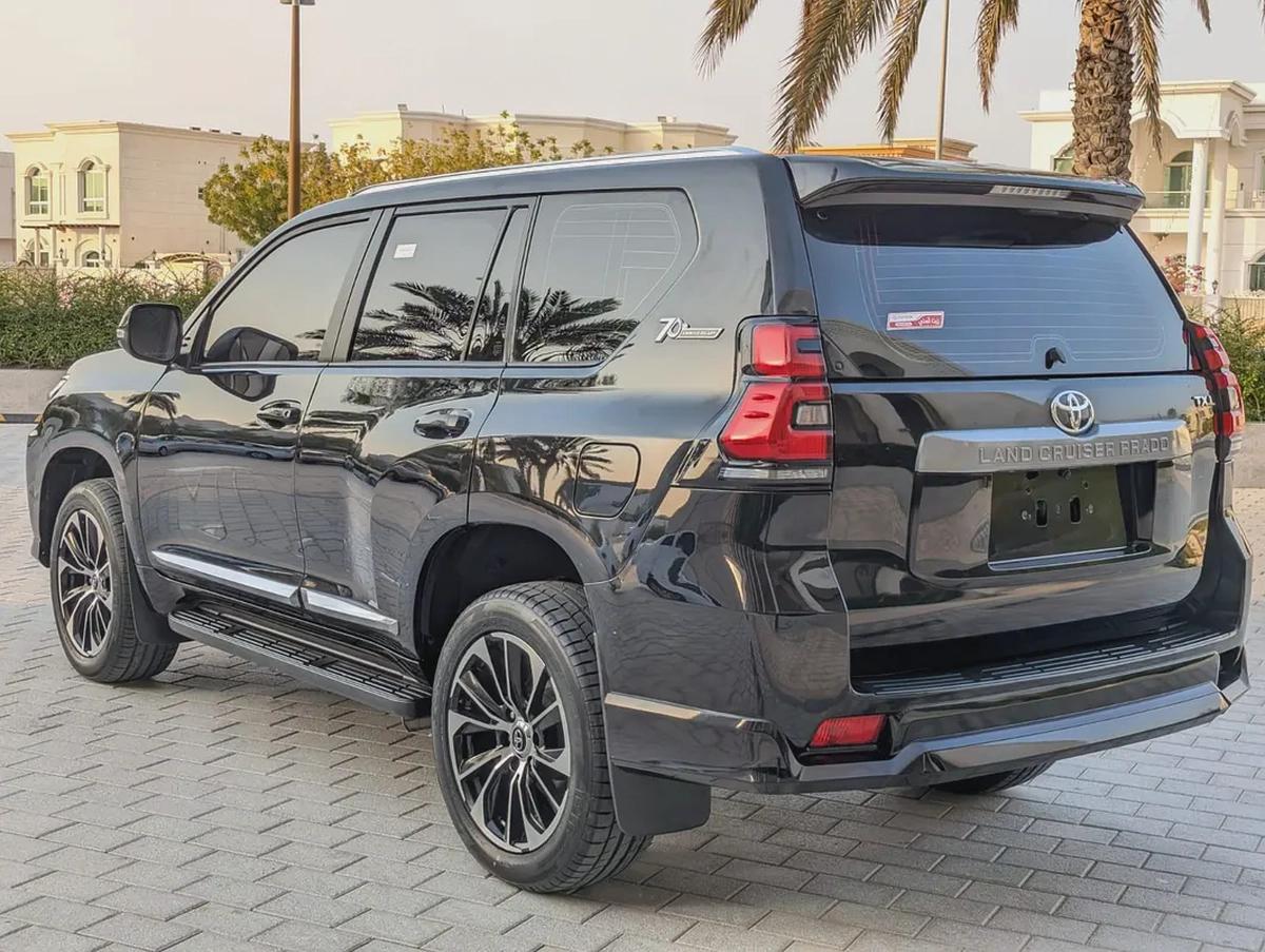 TOYOTA PRADO 2023 GCC V4 2.7L ACCIDENT FREE IN EXCELLENT CONDITION-13-13