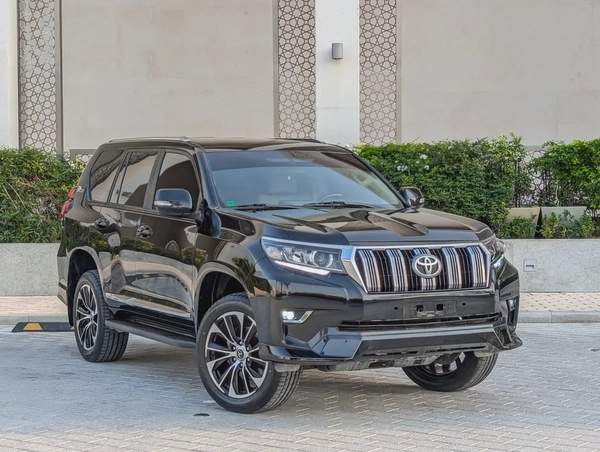 TOYOTA PRADO 2023 GCC V4 2.7L ACCIDENT FREE IN EXCELLENT CONDITION