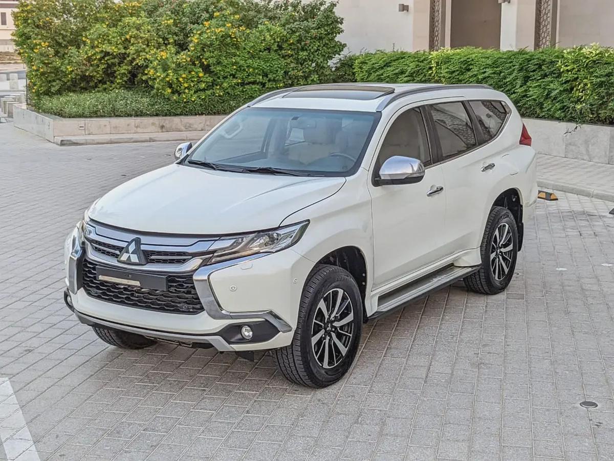 MITSUBISHI MONTERO SPORT 2016 GLS 4WD TOP LINE GCC IN EXCELLENT CONDITION-1-1