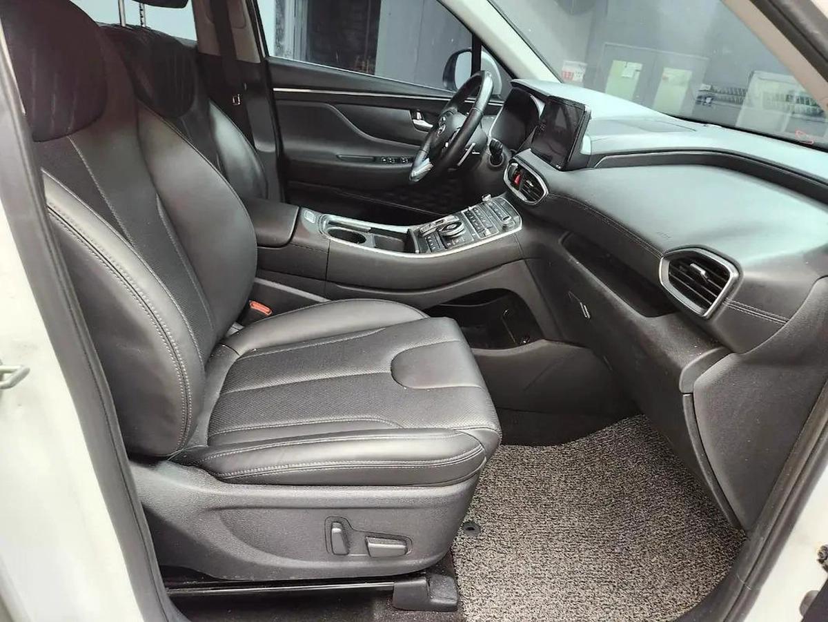 Hyundai Santa Fe Premium 2021 - Korean Specs - Excellent Condition-17-17