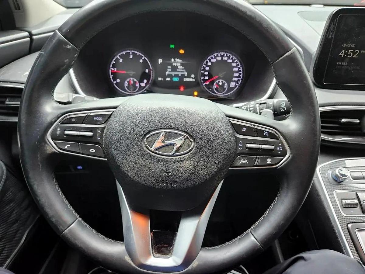 Hyundai Santa Fe Premium 2021 - Korean Specs - Excellent Condition-8-8