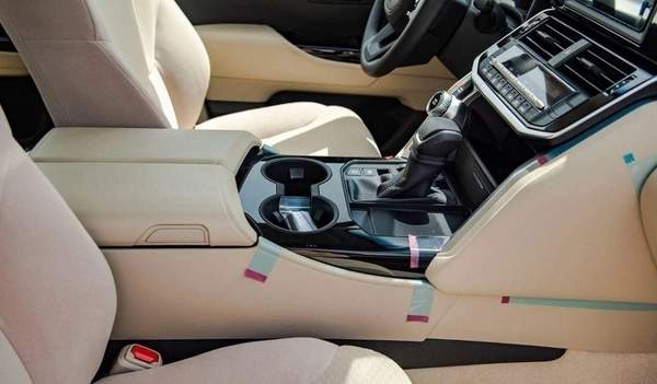 Toyota Land Cruiser LC300 GXR 3.3D AT MY2025 – BLACK